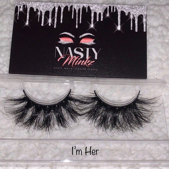 Mink Lashes - Picture 2 of 11